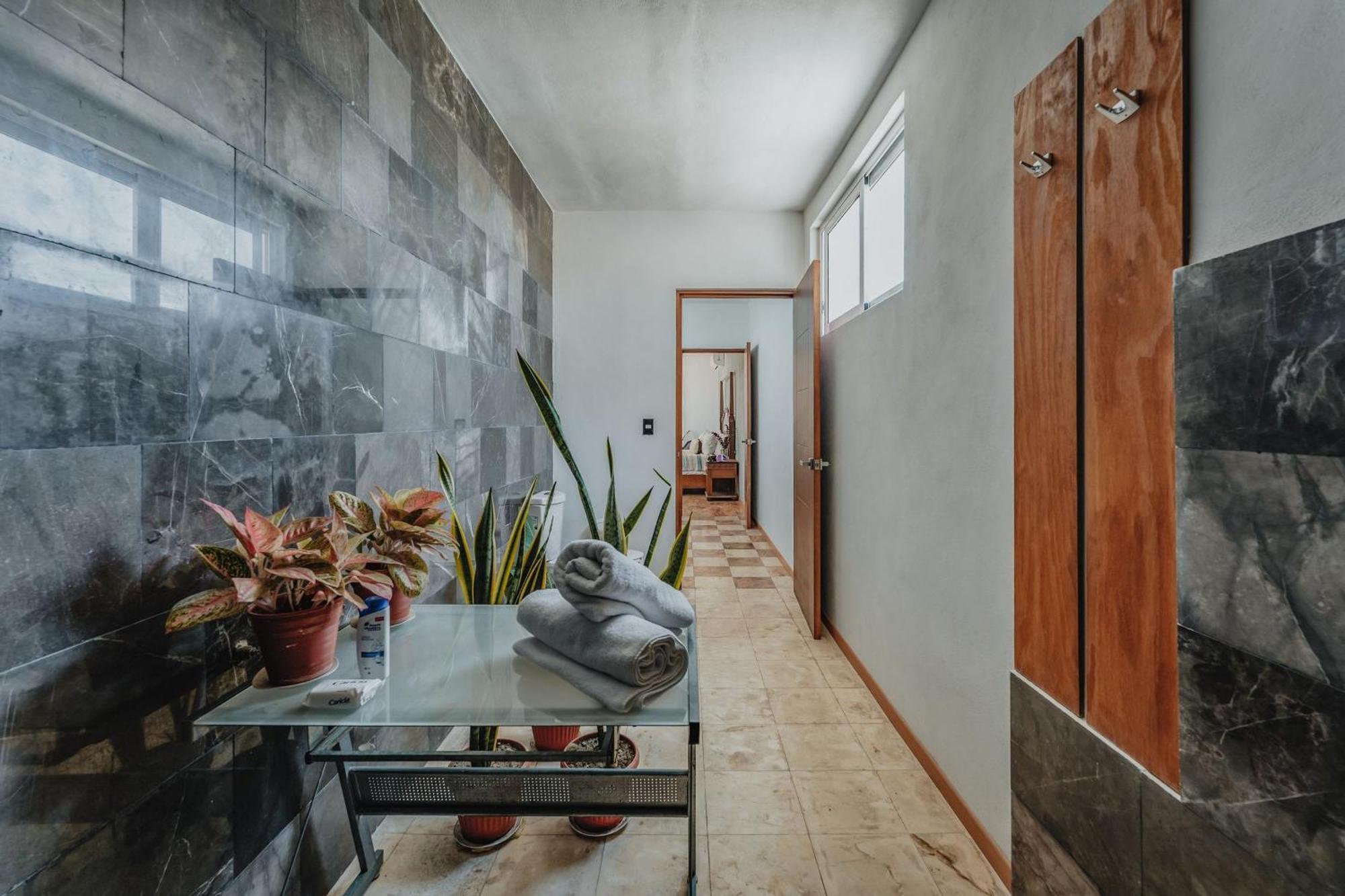 Amplia Habitacion Privada Centro 梅里达 外观 照片